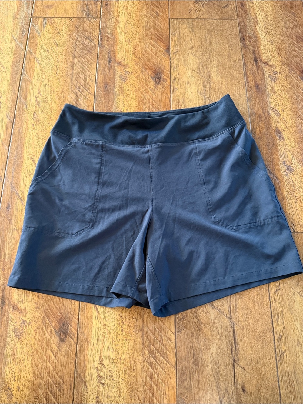 Patagonia Women’s Happy Hike Shorts Large